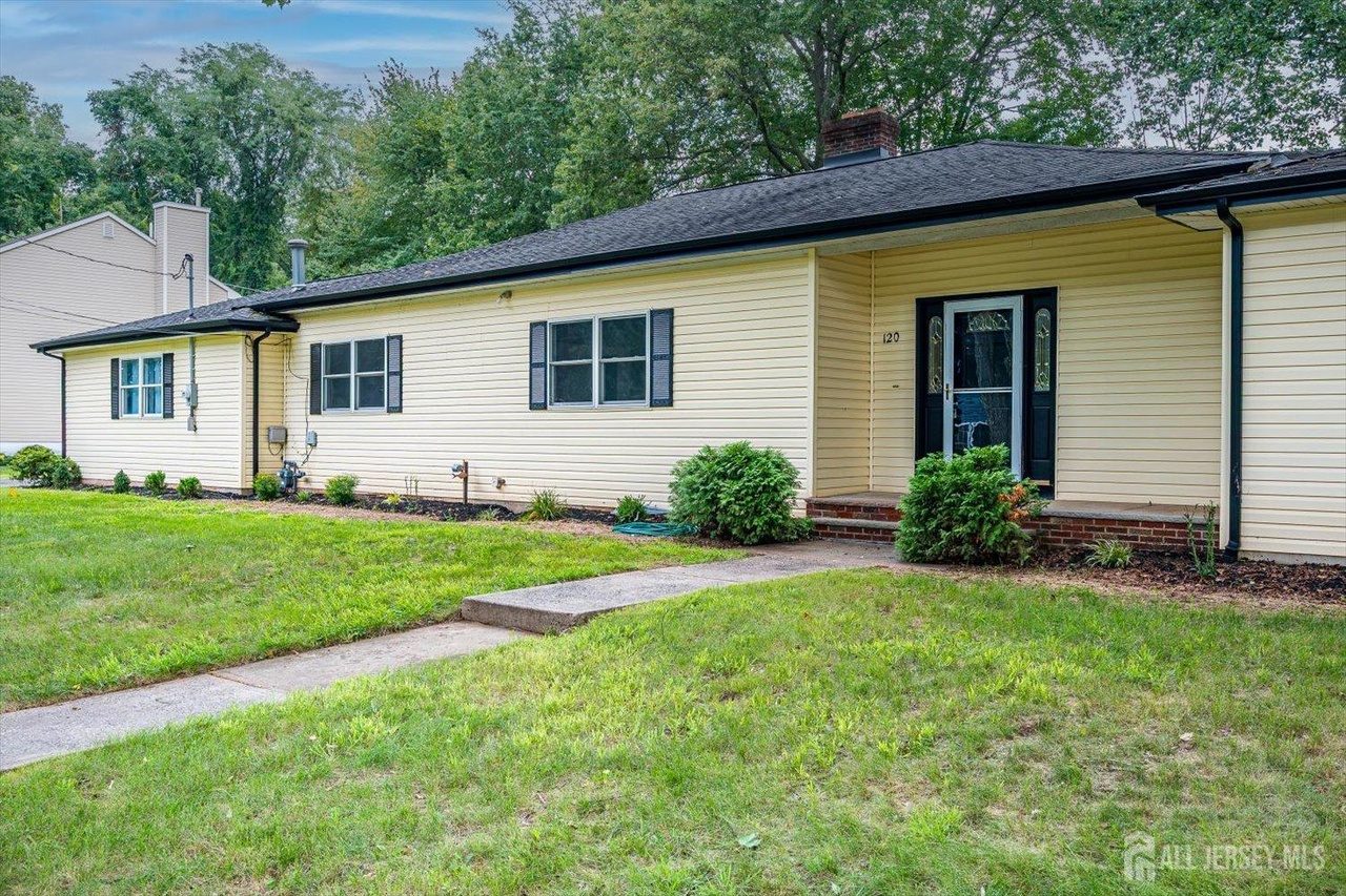 120 Coddington Ave, Somerset (Franklin Twp)